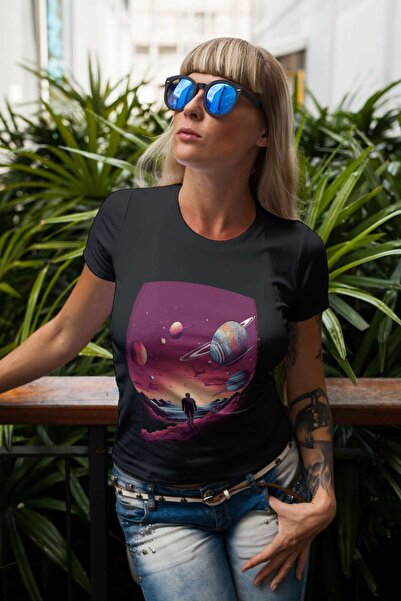iLovePrints Wanderer in Space Tshirt