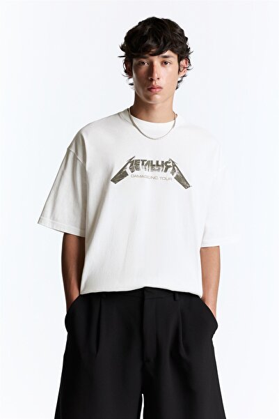 Pull & Bear Metallica relaxed fit tişört