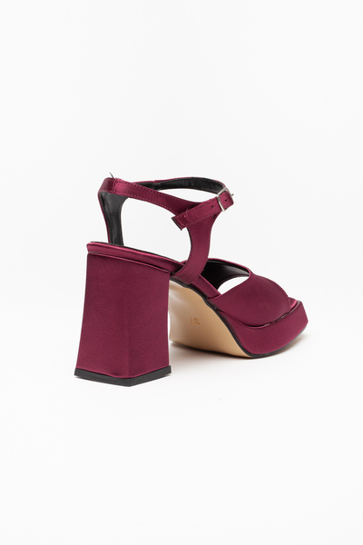 LİLLA Kadın Köşeli Burun 8.5 Cm Bordo Saten Platformlu Abiye Ayakkabı