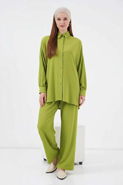 Generic Brand Women's Buttoned Green Hijab Suit