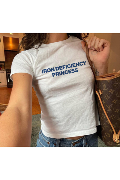 Grafftee Clothing تي شيرت نسائي مطبوع عليه Iron Deficiency Princess