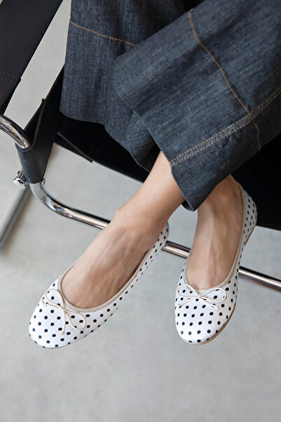 wolk shoes Lily Women's Bow Detail Leather Ballerinas