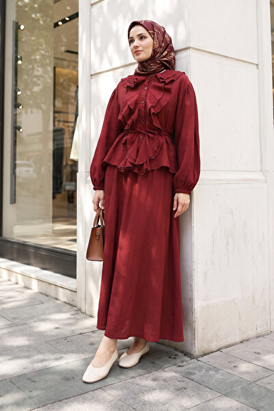 MODAQU Belted Ruffle Detailed Strawberry Fabric Skirt and Horseback Riding To...
