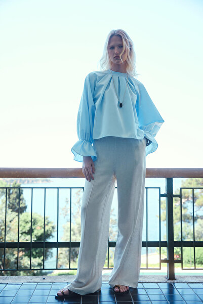 Touché Privé Pleated Skirt with Peplum Bluse