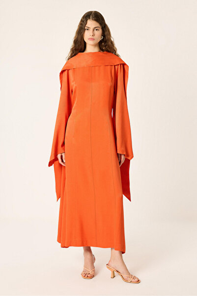 Touché Privé Thin Belted Dress
