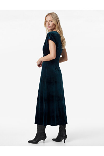 Koton Slim Fit Kısa Yarasa Kollu Kruvaze V Yaka Midi Boy Kadife Elbise