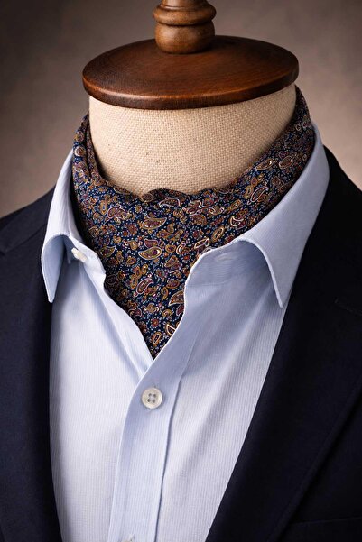 Kravatkolik Cravată Ascot din mătase italiană, cu model șal multicolor, albas...