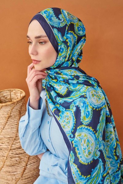 Silk Home شال ريفا تينسل بيزلي باللون الأزرق الداكن