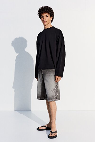 Bershka Yıldız desenli baggy fit bermuda