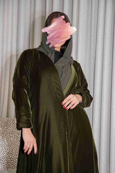 Anaqa Abaya Oily Velvet Abaya
