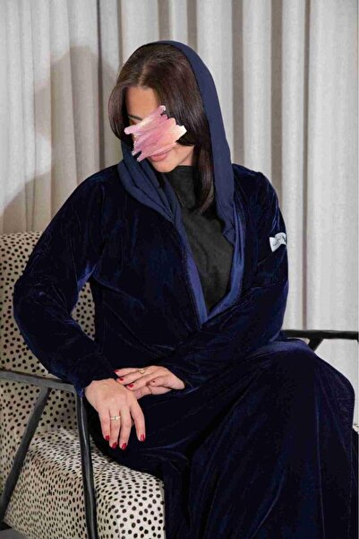 Anaqa Abaya عباية مخمل كحلي