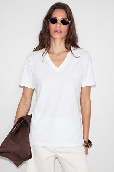 ETHIQUET Sheane Women's 100% Organic Cotton V-Neck Comfort Fit White T-Shirt