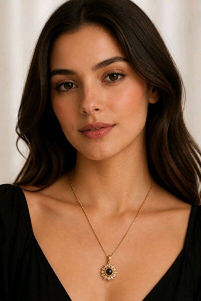 Monalisa Home Luxury Necklace with the Phrase I Love You in 100 Languages