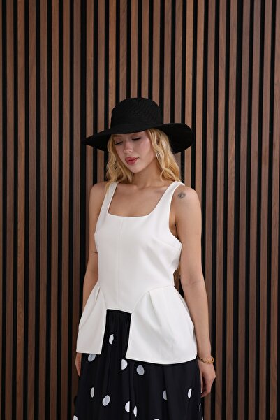 sahraozluk Flywheel Detailed Square Neck Blouse White Color