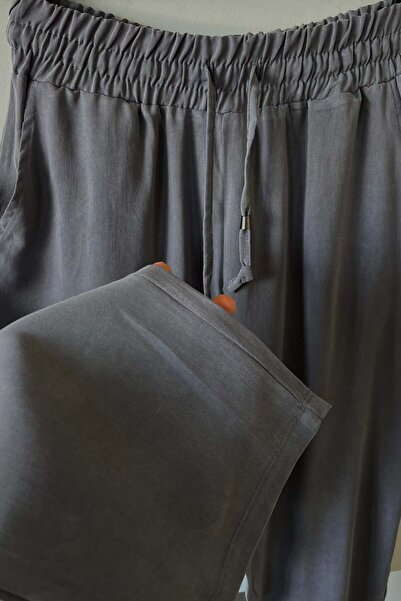 butikhola Gray Drawstring Waist Carrot Cut Tencel Trousers