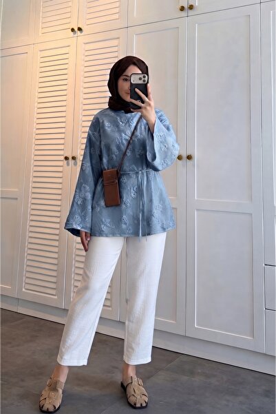 TrendParis İp Bağcıklı Çiçek Desenli Brodeli Bluz Mavi