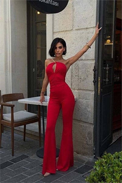 Dipmoda بدلة نسائية حمراء اللون بياقة هالتر وحزام على شكل سلسلة وساق واسعة من...