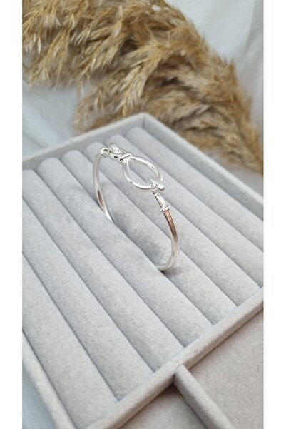 Kaan Accessoire "Love Knot" Special Design Silver Color Women's Handcuff Brac...