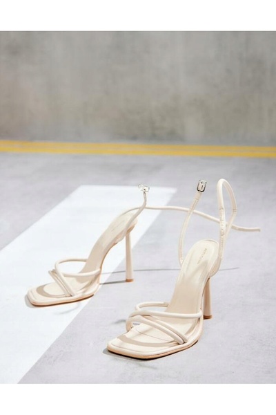 NO BRAND Sandale clasice bej din piele ecologică, cu toc stiletto și cataramă...