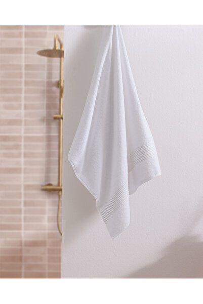 Madame Coco Noemie 100% Cotton Bath Towel - White/Silver - 70X140 cm
