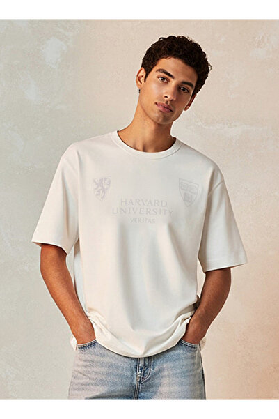 SP Characters Harvard University Regular Fit Crew Neck Short Sleeves T-shirt