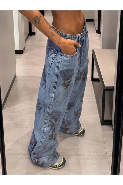 DENİKK Pantaloni din denim tip palazzo cu croială largă și imprimeu floral, design exclusiv și la modă.