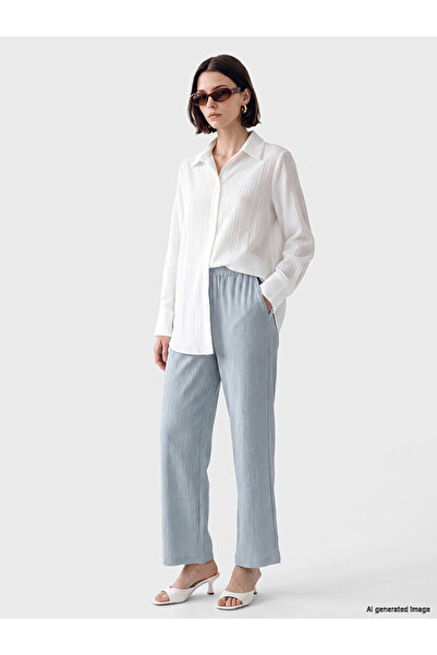 LC Waikiki بنطلون نسائي من الكريب بخصر مطاطي باللون الأزرق من LCW Modest