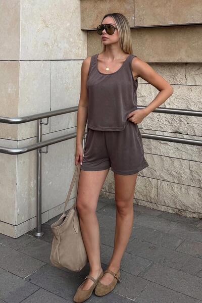 Swist Brown Thick Straps Draped Crop-Waist Elastic Pocket Shorts Women's Mode...