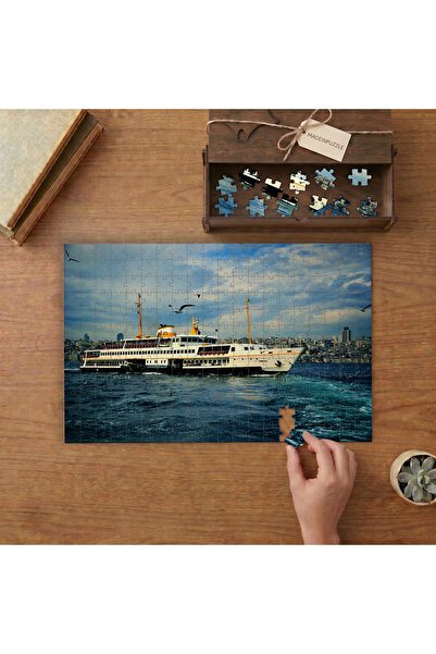 İstanbul Boğazı Vapuru Tasarımı 240 parça Ahşap Puzzle Ahşap Kutuda MP02929