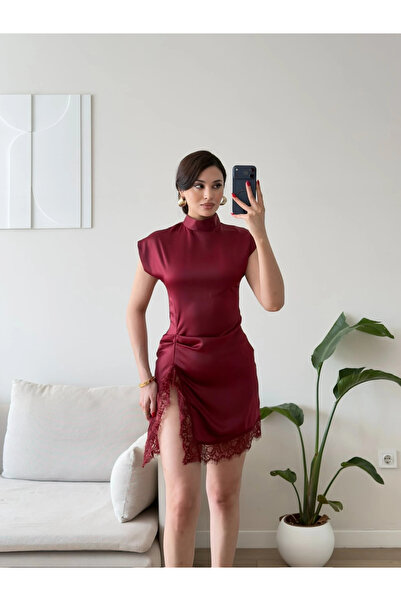 Zoom Butik Monique Dantel Yırtmaçlı Drapeli Mini Elbise - BORDO