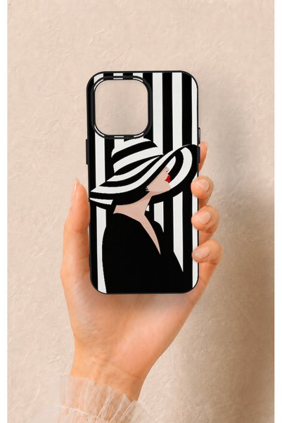 Vip Case حافظة سيليكون منقوشة متوافقة مع هاتف iPhone 15 Pro Max من ماركة Mada...