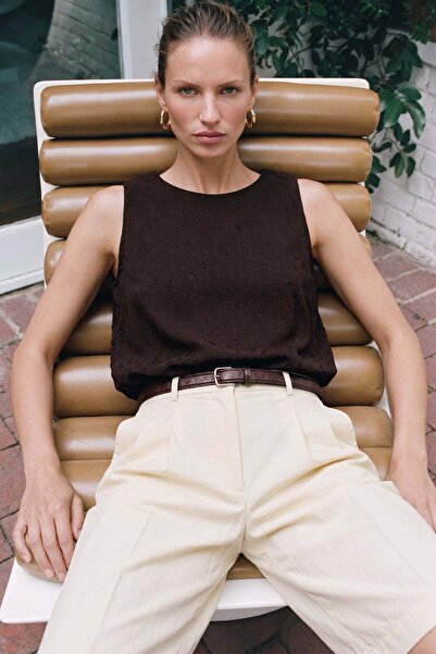Sateen Textured Sleeveless Blouse - Brown