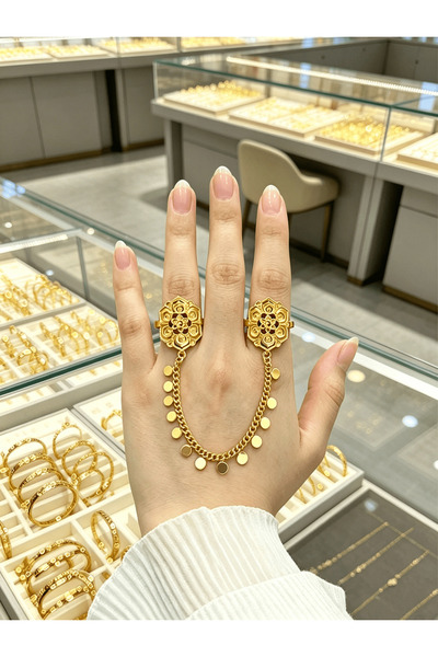 ALZAHR Vintage-style openwork floral lace double-finger ring for women—an ide...