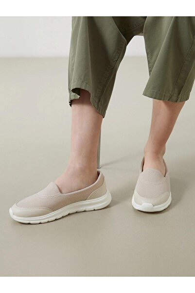 LC Waikiki Women's Sports Shoes with Mesh Detail (S5)