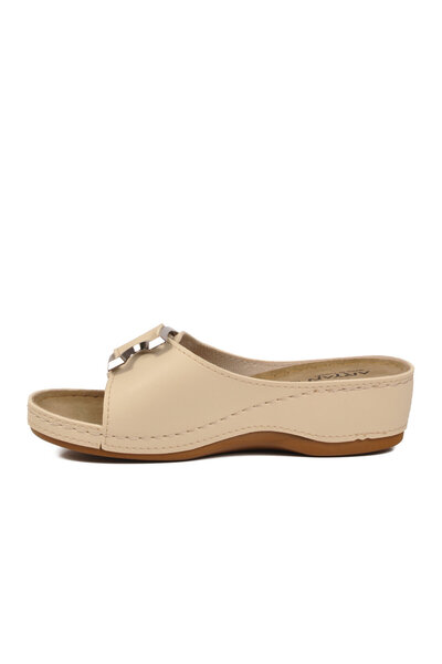 ARYAN Beige Thick Soled Women's Slippers with Adjustable Straps 09-071 Z