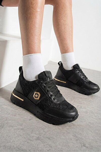 İmerShoes Kadın Dantel ve Gold Detaylı Kalın Taban Günlük Sneaker Ayakkabı 0873