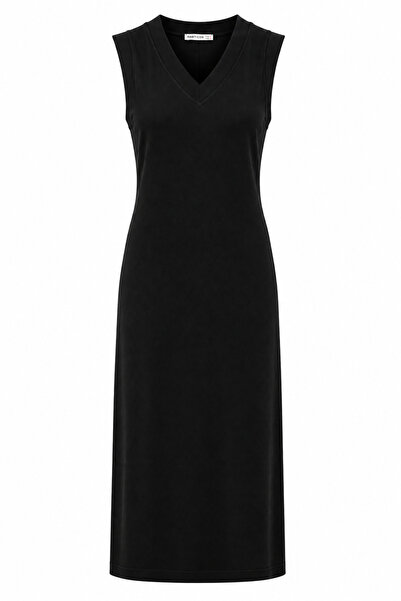 Buket Teke Black V-Neck Long Basic Dress