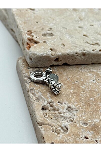 miyle PNDR Charm // CHARM-796