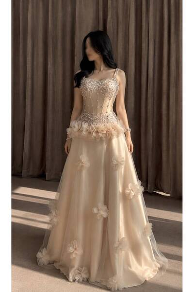 ELORA FASHION Cream-Colored Luxury Evening Gown with Floral Embellishments an...