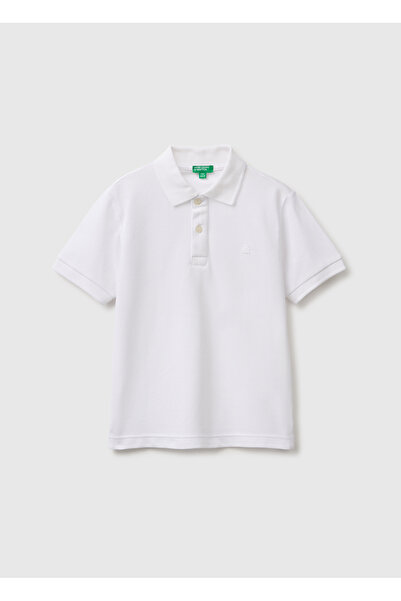 United Colors of Benetton تي شيرت للأولاد أبيض اللون بأكمام قصيرة وياقة بولو