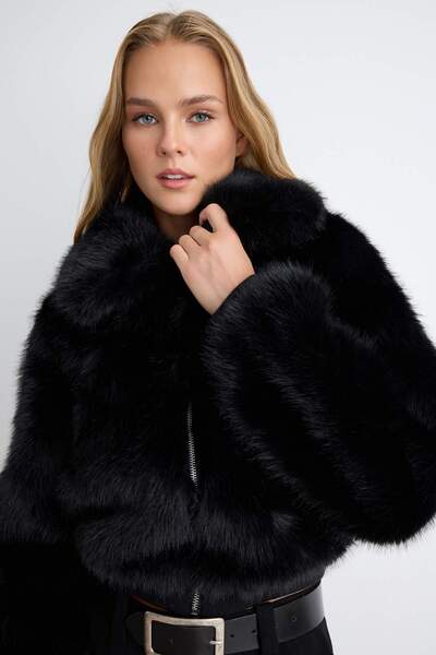 Trendyol Collection Black Oversize Molded Rubber Detailed Bomber Fur Coat Two...