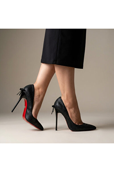 Letafia Στιλέτο με λεπτομέρεια φιόγκου στο πίσω μέρος της μόδας