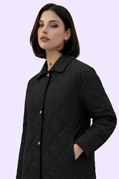 Gizrain Γυναικείο μαύρο καπιτονέ μπουφάν με σχέδιο Waterway και κουμπωτά κουμ...