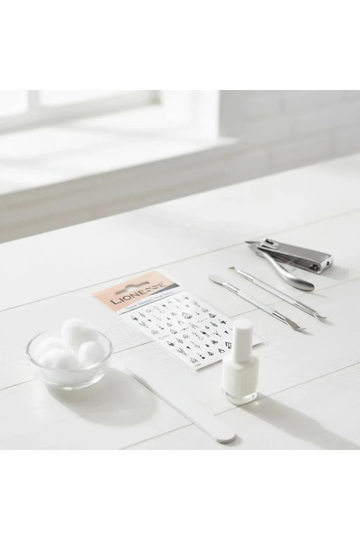 Miniso Lionesse Tırnak Dövmeleri - Minimalist ve Zarif Desenler