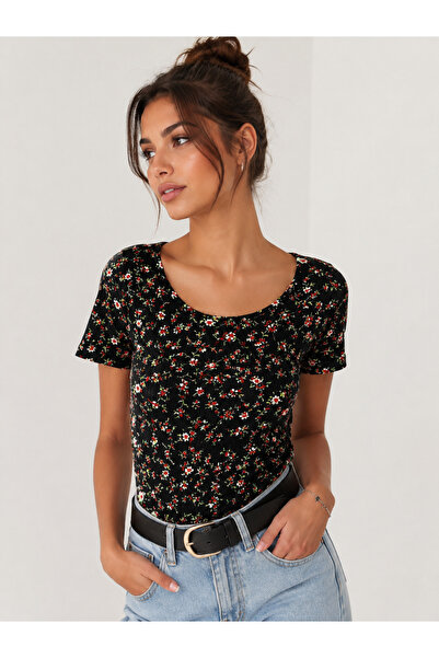 kayzn.tr Kadın Siyah Çiçek Desenli Crop Slim Fit Yazlık Bluz