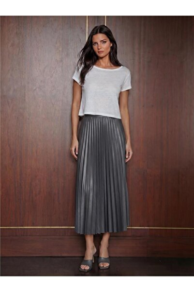 WeShaya Gray Leather Look Polyester Fabric Pleated Long Skirt, 90 cm Length S...