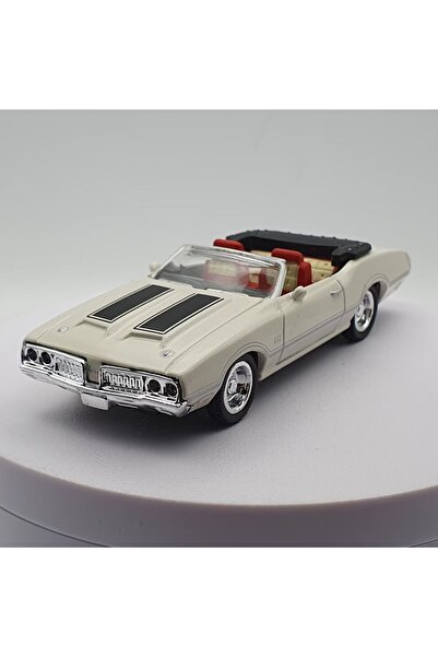 TOYFEST 1:43 Ölçekli Lisanslı Metal Retro Amerikan Arabaları - 1970 Oldsmobil...