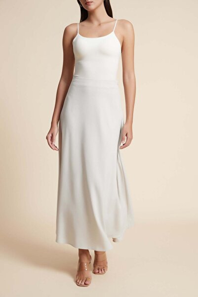 Yola Solid Ruffled Midi Skirt