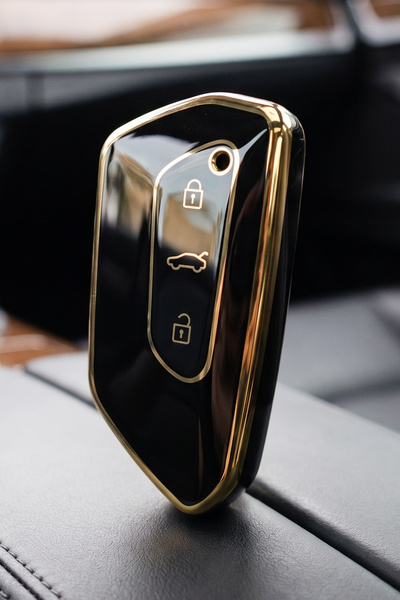 Rem Anahtar Oto Elektronik Anahtar حافظة مفاتيح نانو ذكية من Golf8 ذات 3 أزرا...