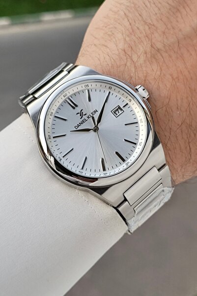 Daniel Klein Gray Color Calendar Men's Wristwatch Same as the One in the Image